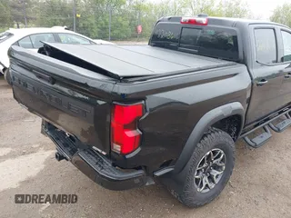 2024 Chevrolet Colorado 4WD ZR2 with VIN 1GCPTFEK4R1270553, listed as a IAAI auction lot 42208616 with 3,700 mi miles and . Bid and sale history available at DreamBid. Image 19.
