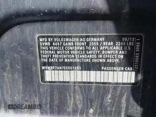 2014 Volkswagen CC Lux with VIN WVWRP7AN7EE501483, listed as a IAAI auction lot 42090985 with 121,737 mi miles. Bid and sale history available at carsss.com. Image 9.