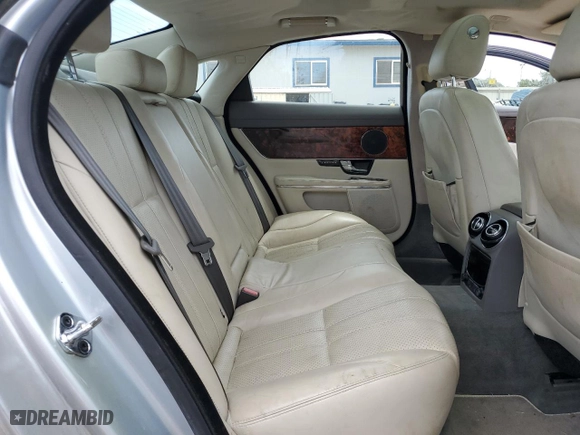 2011 Jaguar XJ with VIN SAJWA1CB9BLV05595, listed as a Copart auction lot 54947855 with 39,516 mi miles and Salvage Title. Bid and sale history available at carsss.com. Image 10.