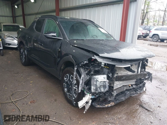 2024 Hyundai Santa Cruz SEL z VIN 5NTJCDDE5RH125196, wystawiony jako IAAI lot #41805584 z przebiegiem 3 944 mil mil oraz . Historia ofert i sprzedaży dostępna na DreamBid. Obrazek 1.