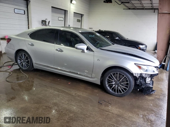 2014 Lexus LS 460 with VIN JTHCL5EF2E5022881, listed as a Copart auction lot 42444115 with 105,105 mi miles and Salvage title. Bid and sale history available at DreamBid. Image 4.