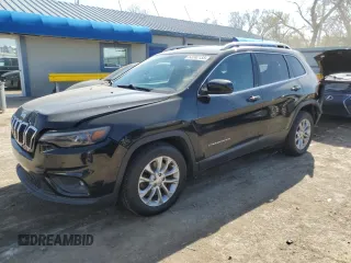 2019 Jeep Cherokee Latitude with VIN 1C4PJLCB2KD203283, listed as a Copart auction lot 52202135 with 140,809 mi miles and Salvage title. Bid and sale history available at DreamBid. Image 1.