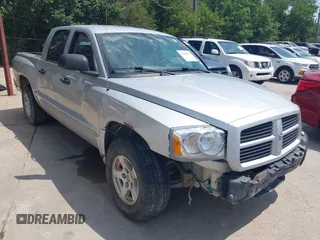 2006 Dodge Dakota SLT with VIN 1D7HE48N46S646527, listed as a IAAI auction lot 42680779 with 191,935 mi miles and . Bid and sale history available at DreamBid. Image 1.