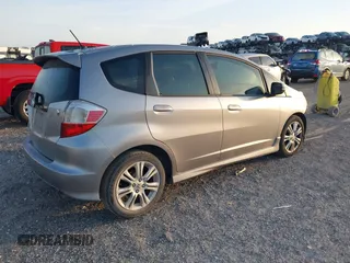2010 Honda Fit Sport with VIN JHMGE8H48AS025240, listed as a IAAI auction lot 42084064 with 146,580 mi miles. Bid and sale history available at carsss.com. Image 4.