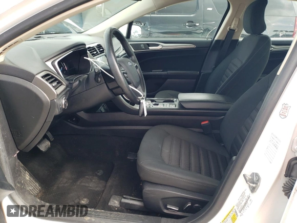 2019 Ford Fusion Hybrid SE with VIN 3FA6P0LU6KR225603, listed as a Copart auction lot 37621353 with 70,279 mi miles. Bid and sale history available at carsss.com. Image 7.
