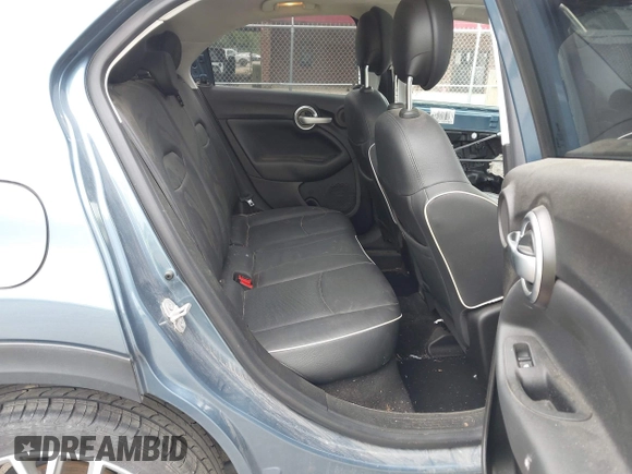 2017 FIAT 500X Lounge with VIN ZFBCFXDB1HP639672, listed as a IAAI auction lot 42033838 with 71,542 mi miles and . Bid and sale history available at DreamBid. Image 8.