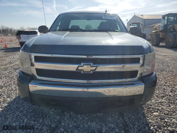2008 Chevrolet Silverado 1500 LT w/1LT with VIN 2GCEC19J881264906, listed as a Copart auction lot 52317475 with 219,928 mi miles and Salvage Title. Bid and sale history available at carsss.com. Image 5.