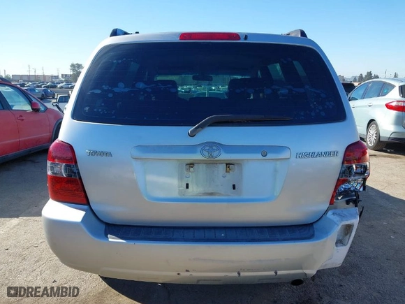 2007 Toyota Highlander with VIN JTEGD21A370167335, listed as a IAAI auction lot 41838715 with 328,281 mi miles. Bid and sale history available at carsss.com. Image 16.