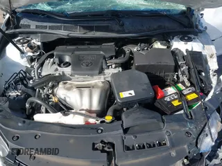 2015 Toyota Camry XLE z VIN 4T1BF1FK7FU110031, wystawiony jako IAAI lot #41906811 z przebiegiem Nie podano mil oraz . Historia ofert i sprzedaży dostępna na DreamBid. Obrazek 10.