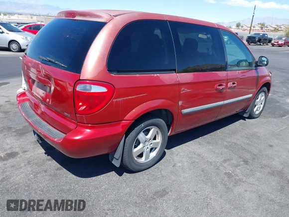 2006 Dodge Caravan SXT with VIN 1D4GP45R16B732002, listed as a IAAI auction lot 42157772 with 162,135 mi miles and . Bid and sale history available at carsss.com. Image 4.