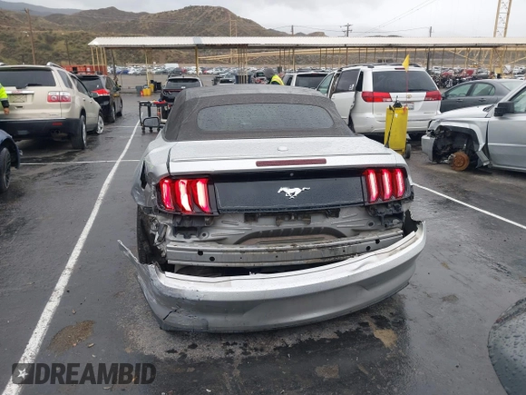 2015 Ford Mustang EcoBoost Premium с VIN 1FATP8UHXF5360000, выставлен на аукционе IAAI как лот 41741925 с пробегом 139 746 миль миль и . История ставок и продаж доступна на DreamBid. Изображение 16.