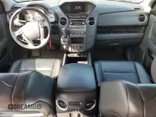 2015 Honda Pilot EX-L z VIN 5FNYF4H77FB063195, wystawiony jako Copart lot #54672715 z przebiegiem 137 646 mil mil oraz Czysty tytuł • Clean title. Historia ofert i sprzedaży dostępna na DreamBid. Obrazek 8.