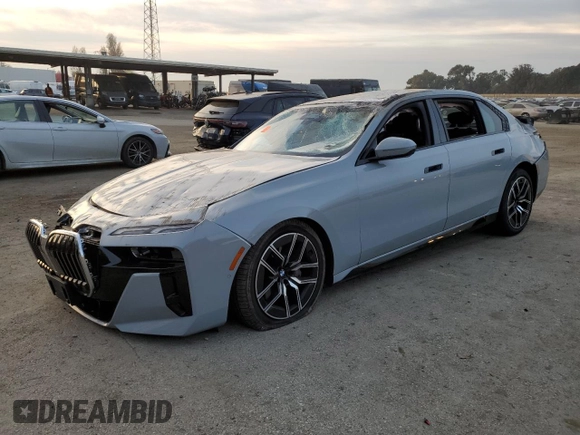 2024 BMW 7 Series 740i xDrive with VIN WBA33EH05RCS18269, listed as a Copart auction lot 84739554 with 15,753 mi miles and Salvage Title. Bid and sale history available at carsss.com. Image 1.