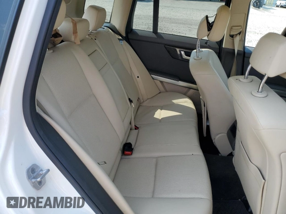 2014 Mercedes-Benz GLK 350 with VIN WDCGG8JB2EG324777, listed as a Copart auction lot 71431924 with 68,595 mi miles and Clean Title. Bid and sale history available at DreamBid. Image 10.