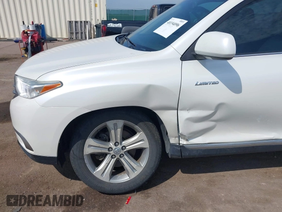 2012 Toyota Highlander Limited with VIN 5TDDK3EH9CS105634, listed as a IAAI auction lot 40194096 with 165,248 mi miles. Bid and sale history available at carsss.com. Image 6.