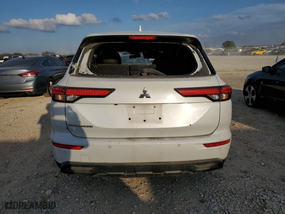 2022 Mitsubishi Outlander ES with VIN JA4J3TA87NZ045712, listed as a Copart auction lot 43951795 with 71,946 mi miles and Salvage Title. Bid and sale history available at carsss.com. Image 6.