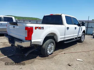 2019 Ford F-250 XL с VIN 1FT7W2B65KED36789, выставлен на аукционе IAAI как лот 42275403 с пробегом 154 847 миль миль и . История ставок и продаж доступна на DreamBid. Изображение 4.