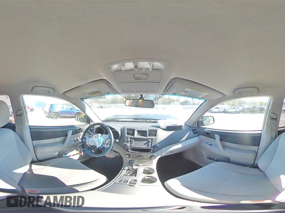 2013 Toyota Highlander with VIN 5TDZA3EH1DS034519, listed as a Copart auction lot 55595415 with Not Provided miles and Non Repairable. Bid and sale history available at DreamBid. Image 15.