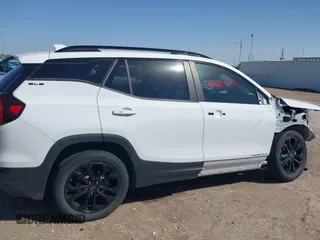 2022 GMC Terrain SLE with VIN 3GKALMEV2NL273267, listed as a IAAI auction lot 41713611 with 25,198 mi miles. Bid and sale history available at carsss.com. Image 14.