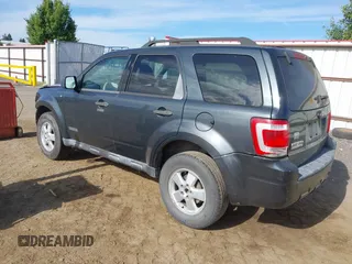 2008 Ford Escape XLT z VIN 1FMCU031X8KB49081, wystawiony jako IAAI lot #42584584 z przebiegiem 163 008 mil mil oraz . Historia ofert i sprzedaży dostępna na DreamBid. Obrazek 3.