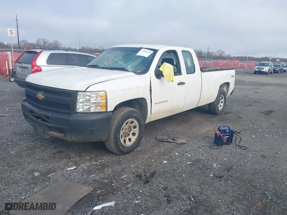 2013 Chevrolet Silverado 1500 Work Truck with VIN 1GCRKPE01DZ174485, listed as a IAAI auction lot 41848873 with 162,892 mi miles. Bid and sale history available at carsss.com. Image 2.