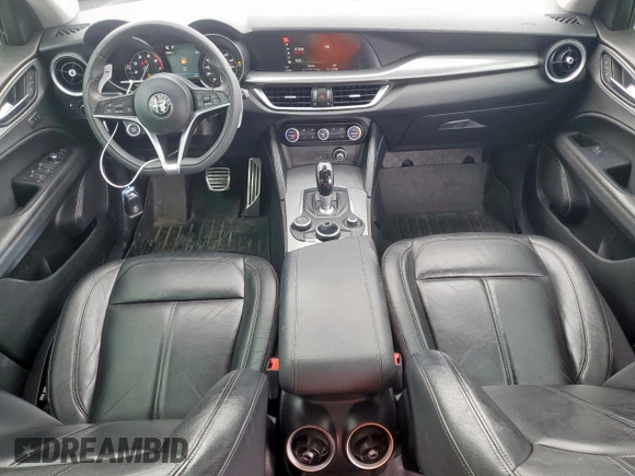 2018 Alfa Romeo Stelvio Sport z VIN ZASFAKPN4J7B72214, wystawiony jako Copart lot #56474125 z przebiegiem 135 689 mil mil oraz Szkoda całkowita • Salvage title. Historia ofert i sprzedaży dostępna na DreamBid. Obrazek 8.