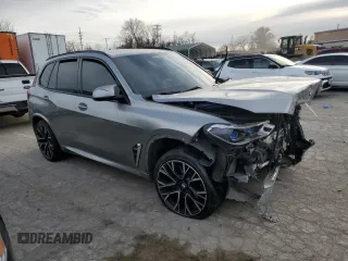 2021 BMW X5 M z VIN 5YMJU0C04M9F64315, wystawiony jako Copart lot #82029464 z przebiegiem Nie podano mil oraz Szkoda całkowita • Salvage title. Historia ofert i sprzedaży dostępna na DreamBid. Obrazek 4.