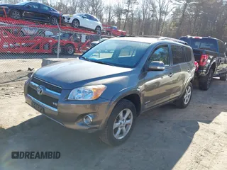 2011 Toyota RAV4 Ltd with VIN 2T3DK4DV0BW060285, listed as a IAAI auction lot 41677068 with 61,636 mi miles. Bid and sale history available at carsss.com. Image 18.