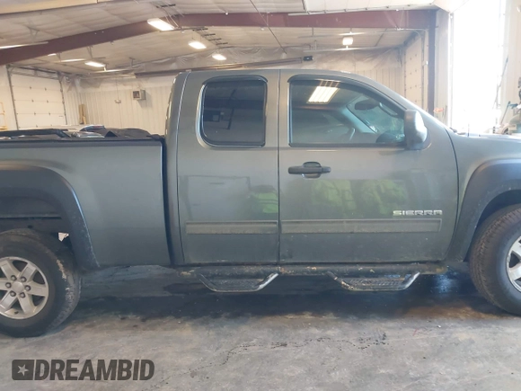 2011 GMC Sierra 1500 SLE с VIN 1GTR2VE32BZ453732, выставлен на аукционе IAAI как лот 42282322 с пробегом 210 624 миль миль и . История ставок и продаж доступна на DreamBid. Изображение 13.