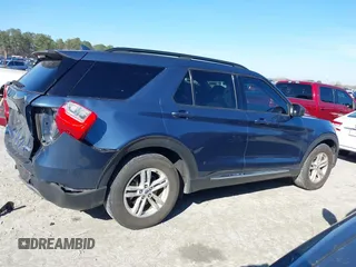 2020 Ford Explorer XLT with VIN 1FMSK7DH5LGC41331, listed as a IAAI auction lot 41491137 with 28,242 mi miles. Bid and sale history available at carsss.com. Image 13.