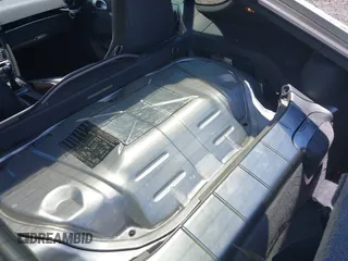 2006 Porsche Cayman S с VIN WP0AB29826U781513, выставлен на аукционе IAAI как лот 42634933 с пробегом 99 237 миль миль и . История ставок и продаж доступна на DreamBid. Изображение 10.