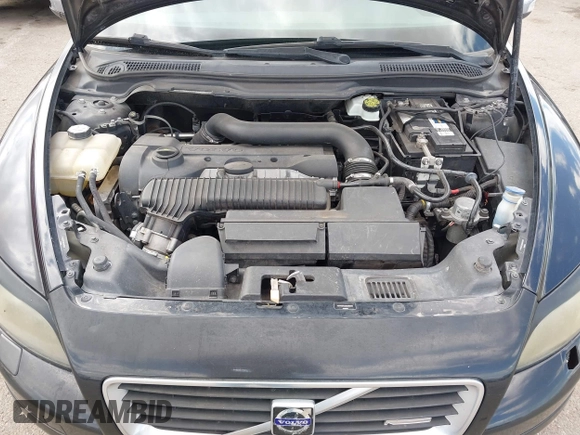 2008 Volvo C30 Version 1.0 with VIN YV1MK672282080529, listed as a IAAI auction lot 42170942 with 122,107 mi miles and . Bid and sale history available at DreamBid. Image 10.