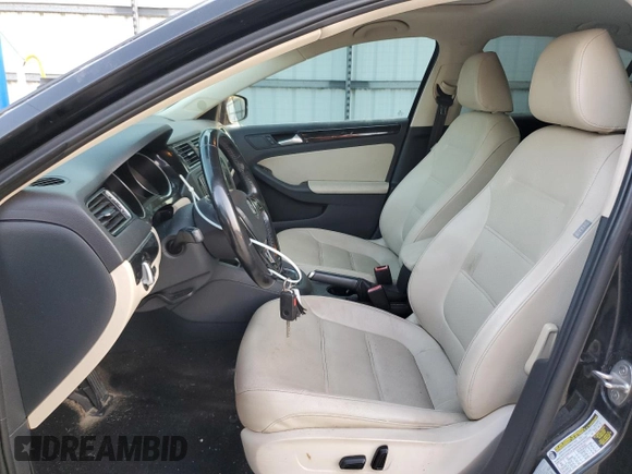 2017 Volkswagen Jetta SEL with VIN 3VWL17AJ1HM211868, listed as a Copart auction lot 62351565 with 188,556 mi miles and Salvage title. Bid and sale history available at DreamBid. Image 7.