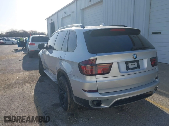 2012 BMW X5 35i с VIN 5UXZV4C53CL750601, выставлен на аукционе IAAI как лот 41946731 с пробегом 111 026 миль миль и . История ставок и продаж доступна на DreamBid. Изображение 3.