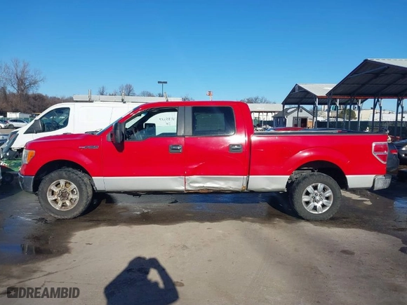 2010 Ford F-150 XL with VIN 1FTFW1EVXAFA40670, listed as a IAAI auction lot 41235037 with 276,256 mi miles. Bid and sale history available at carsss.com. Image 14.