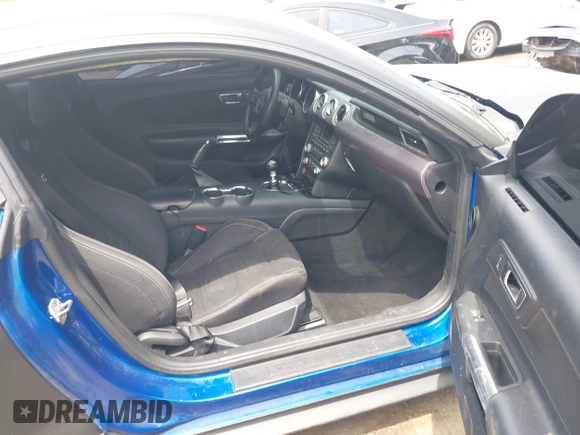 2017 Ford Mustang GT z VIN 1FA6P8CF7H5228635, wystawiony jako IAAI lot #42288165 z przebiegiem 95 846 mil mil oraz . Historia ofert i sprzedaży dostępna na DreamBid. Obrazek 5.