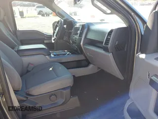 2020 Ford F-150 XL z VIN 1FTEW1CP7LKE32919, wystawiony jako IAAI lot #41082048 z przebiegiem 61 278 mil mil oraz . Historia ofert i sprzedaży dostępna na DreamBid. Obrazek 5.