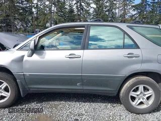 2003 Lexus RX 300 with VIN JTJHF10U630315106, listed as a IAAI auction lot 42012917 with 152,267 mi miles. Bid and sale history available at carsss.com. Image 13.