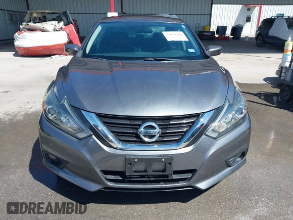 2018 Nissan Altima 2.5 SR with VIN 1N4AL3AP7JC475451, listed as a IAAI auction lot 41814760 with 38,440 mi miles. Bid and sale history available at carsss.com. Image 12.