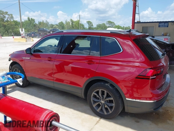 2023 Volkswagen Tiguan SE с VIN 3VVNB7AX4PM073529, выставлен на аукционе IAAI как лот 42393112 с пробегом 40 250 миль миль и . История ставок и продаж доступна на DreamBid. Изображение 15.