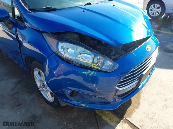 2019 Ford Fiesta SE with VIN 3FADP4BJ4KM160172, listed as a IAAI auction lot 41054213 with 71,147 mi miles. Bid and sale history available at carsss.com. Image 18.