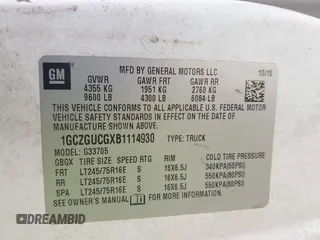 2011 Chevrolet Express Cargo Van with VIN 1GCZGUCGXB1114930, listed as a IAAI auction lot 42015104 with 364,789 mi miles. Bid and sale history available at carsss.com. Image 9.