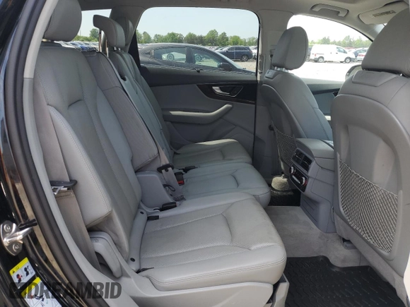 2017 Audi Q7 Premium Plus with VIN WA1LAAF7XHD033350, listed as a Copart auction lot 54946615 with 136,934 mi miles and Salvage Title. Bid and sale history available at DreamBid. Image 11.