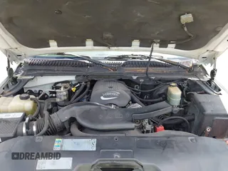 2002 Chevrolet Suburban LT z VIN 1GNFK16Z62J167600, wystawiony jako IAAI lot #42553037 z przebiegiem 336 249 mil mil oraz . Historia ofert i sprzedaży dostępna na DreamBid. Obrazek 10.