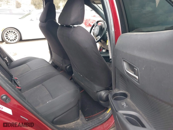 2018 Toyota C-HR XLE with VIN NMTKHMBXXJR016772, listed as a IAAI auction lot 41858304 with 119,278 mi miles. Bid and sale history available at carsss.com. Image 8.