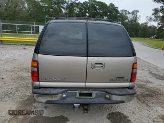 2001 Chevrolet Suburban LT with VIN 3GNEC16T81G165920, listed as a Copart auction lot 74528454 with 275,334 mi miles and Salvage Title. Bid and sale history available at carsss.com. Image 6.