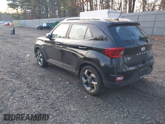 2024 Hyundai Venue Limited with VIN KMHRC8A37RU302957, listed as a IAAI auction lot 41645336 with 10,721 mi miles and . Bid and sale history available at DreamBid. Image 3.