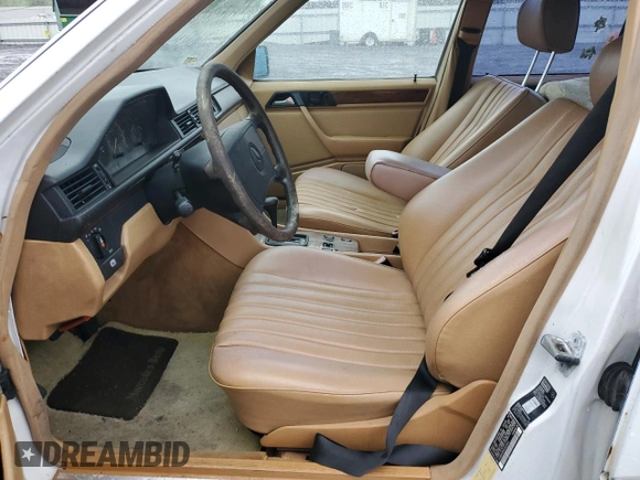 1990 Mercedes-Benz 300 with VIN WDBEB28D0LB224203, listed as a Copart auction lot 56349565 with 239,773 mi miles and Clean Title. Bid and sale history available at DreamBid. Image 7.