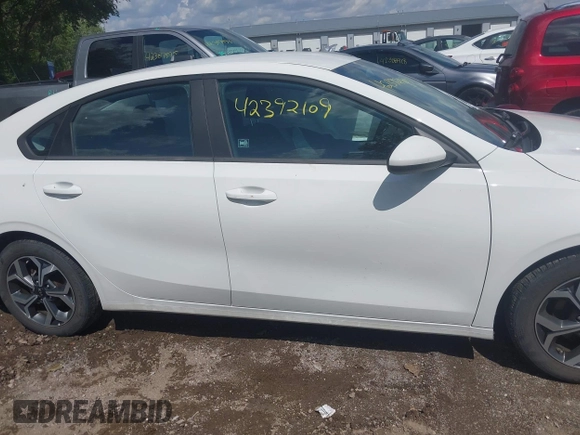 2021 Kia Forte LXS с VIN 3KPF24ADXME362489, выставлен на аукционе IAAI как лот 42392109 с пробегом 14 471 миль миль и . История ставок и продаж доступна на DreamBid. Изображение 13.