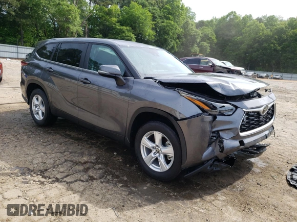2024 Toyota Highlander LE with VIN 5TDKDRAH7RS529302, listed as a Copart auction lot 56236155 with 6,474 mi miles and Salvage title. Bid and sale history available at DreamBid. Image 4.